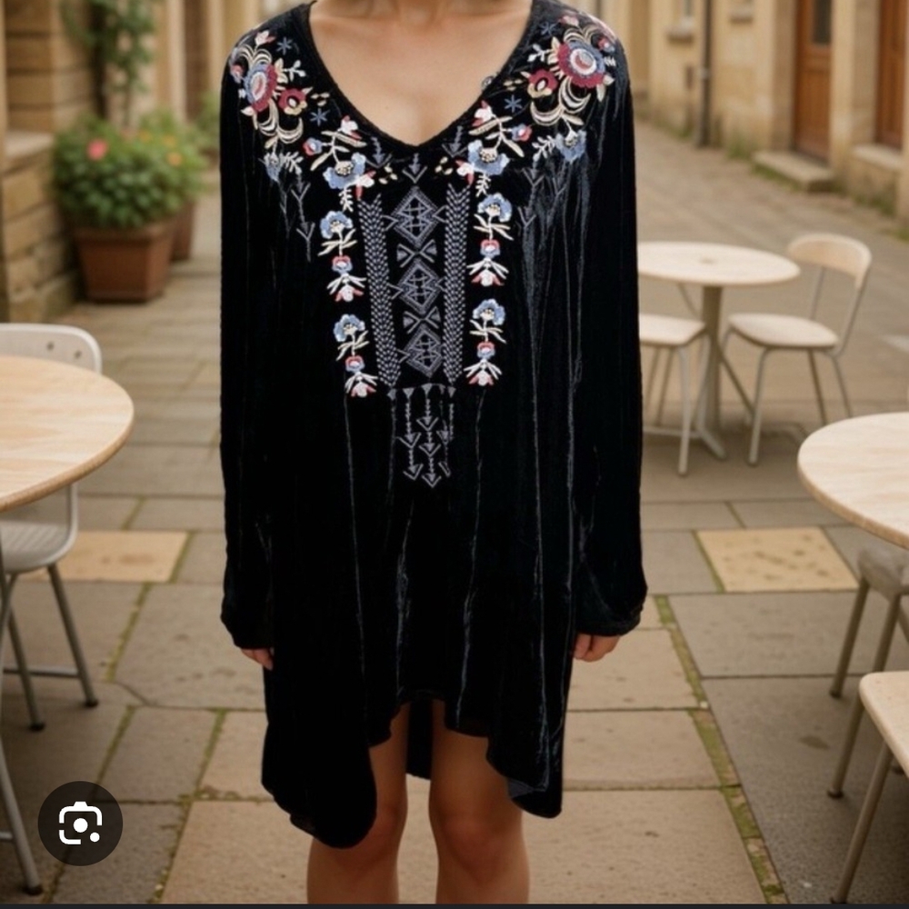 Johnny Was Black Velvet Tunic Top Mini Dress Embroidered Blouse Shirt Medium